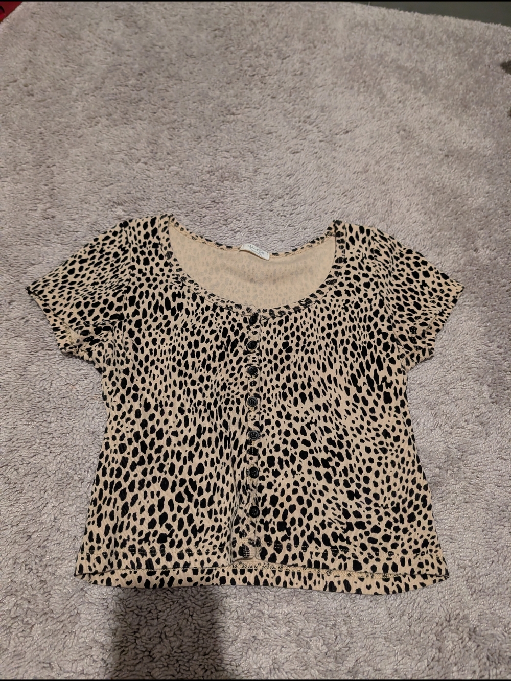 Brandy Melville Cheetah Crop Button